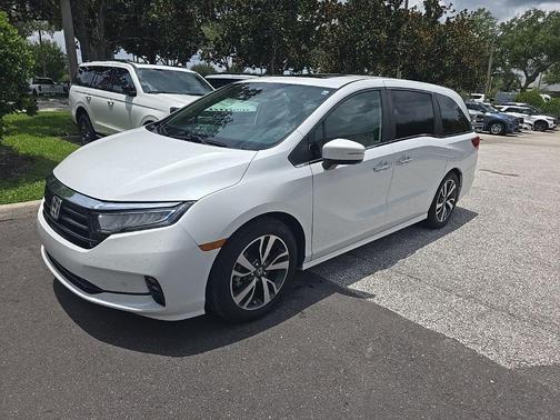 Platinum White 2021 Honda Odyssey Touring