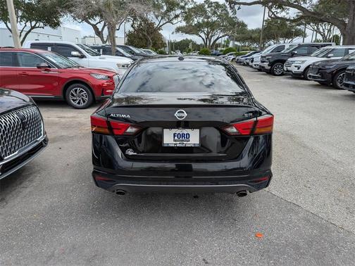 2020 Nissan Altima 2.5 SR