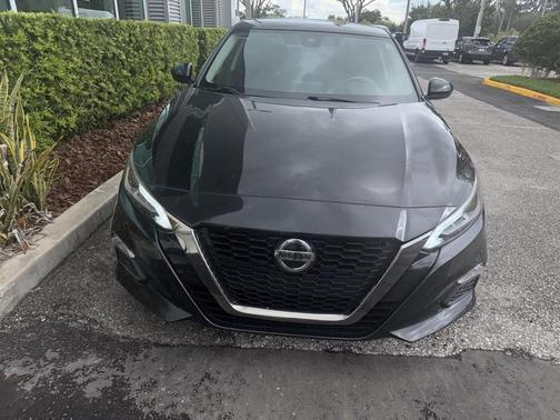 2020 Nissan Altima 2.5 SR
