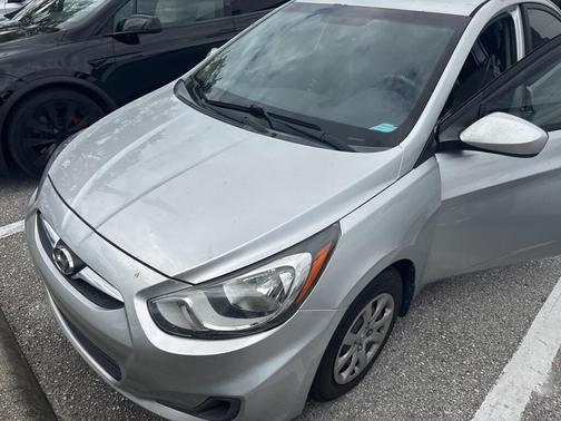 2014 Hyundai Accent GLS