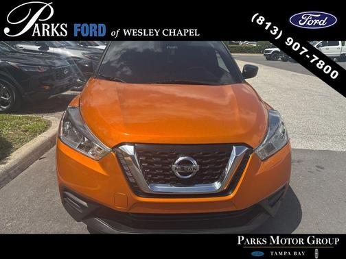 Gun Metallic 2018 Nissan Kicks S