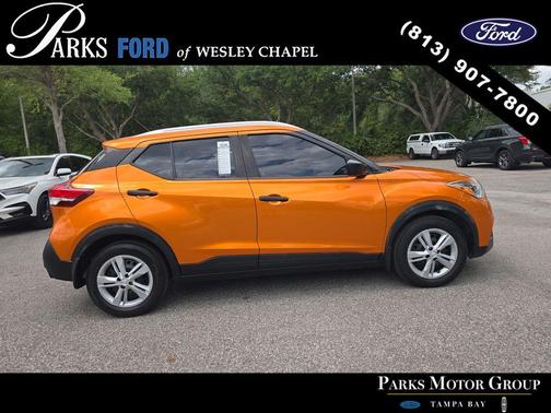 Gun Metallic 2018 Nissan Kicks S