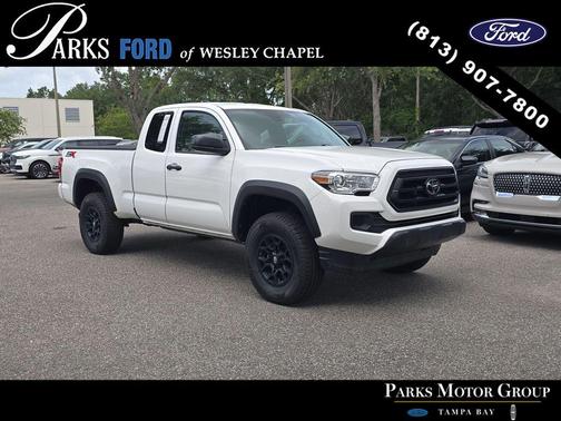 White 2022 Toyota Tacoma SR