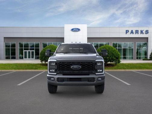 2025 Ford F-350 Lariat Super Duty