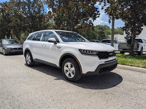 2023 Kia Sorento LX