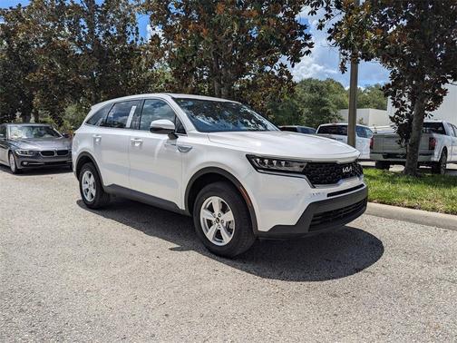2023 Kia Sorento LX