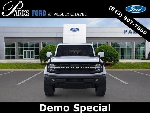 Oxford White 2026 Ford Bronco Outer Banks