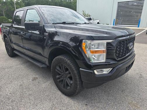 Black Metallic 2022 Ford F-150 XL