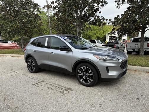 2022 Ford Escape SE