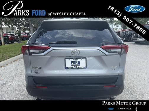 2020 Toyota RAV4 XLE