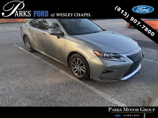 2018 Lexus ES 300h Base