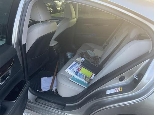 2018 Lexus ES 300h Base