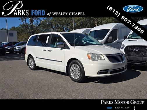 2012 Chrysler Town & Country Touring-L