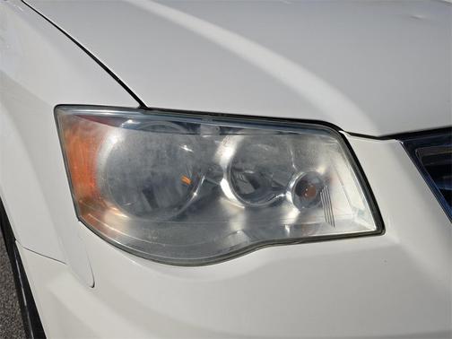 2012 Chrysler Town & Country Touring-L