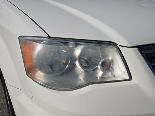 2012 Chrysler Town & Country Touring-L