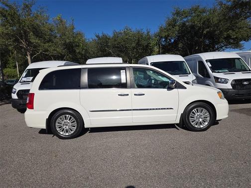 2012 Chrysler Town & Country Touring-L
