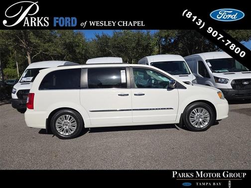 2012 Chrysler Town & Country Touring-L