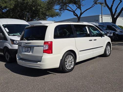 2012 Chrysler Town & Country Touring-L
