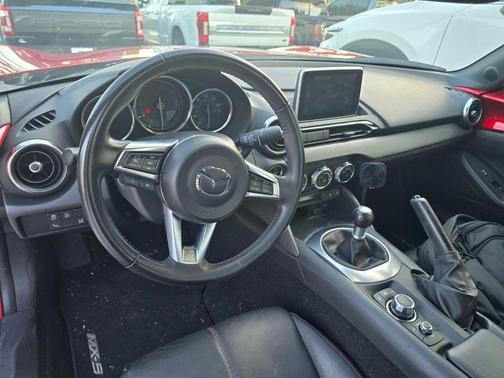 2016 Mazda MX-5 Miata Grand Touring