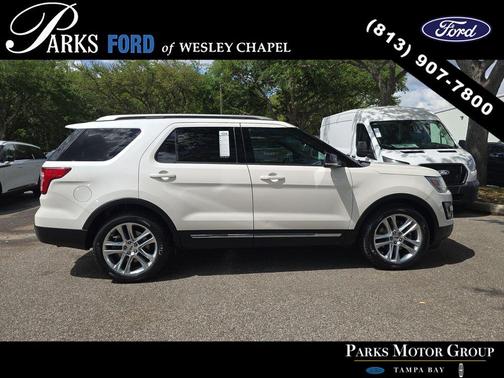 White Platinum Clearcoat Metallic 2016 Ford Explorer XLT