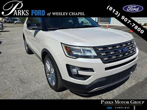 White Platinum Clearcoat Metallic 2016 Ford Explorer XLT