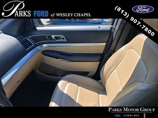 White Platinum Clearcoat Metallic 2016 Ford Explorer XLT