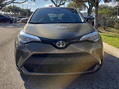 2021 Toyota C-HR XLE