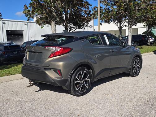 2021 Toyota C-HR XLE