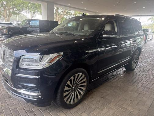 Navy Blue 2021 Lincoln Navigator Reserve
