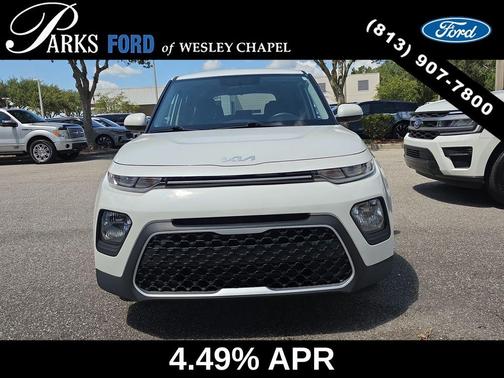 Snow White Pearl 2022 Kia Soul LX