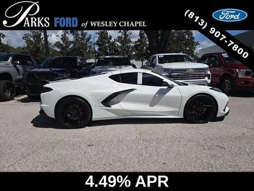 Arctic White 2021 Chevrolet Corvette Stingray w/2LT