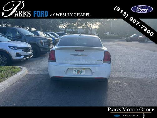 Bright White Clearcoat 2017 Chrysler 300 S