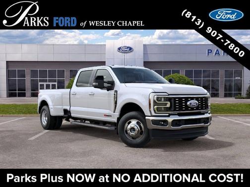 Star White 2027 Ford F-350 Lariat Super Duty