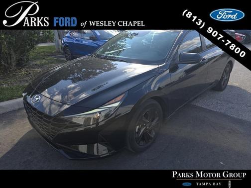 2023 Hyundai ELANTRA SEL