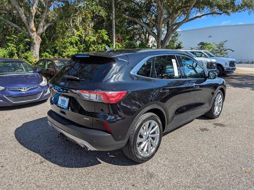 2021 Ford Escape Titanium Hybrid