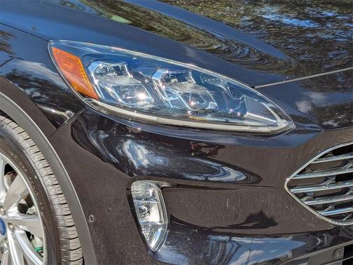 2021 Ford Escape Titanium Hybrid