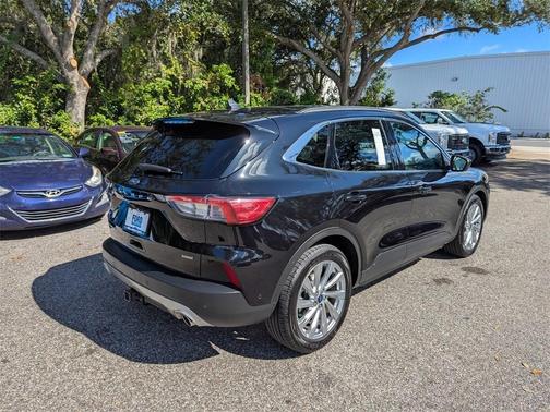2021 Ford Escape Titanium Hybrid