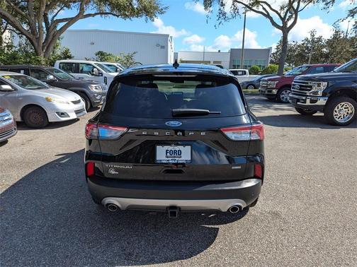 2021 Ford Escape Titanium Hybrid