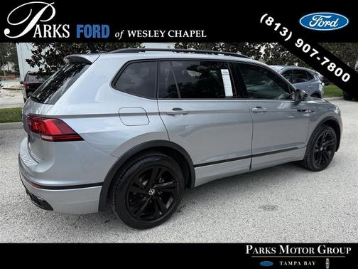 2023 Volkswagen Tiguan 2.0T SE R-Line Black