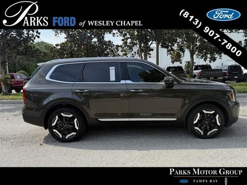 2023 Kia Telluride S