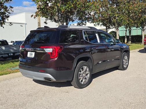 2021 GMC Acadia SLT