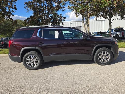 2021 GMC Acadia SLT