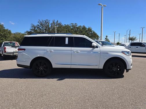 2024 Lincoln Navigator Reserve