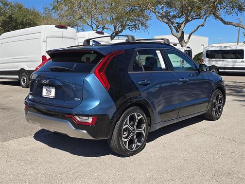 2023 Kia Niro Plug-In Hybrid SX Touring