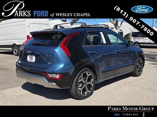 2023 Kia Niro Plug-In Hybrid SX Touring