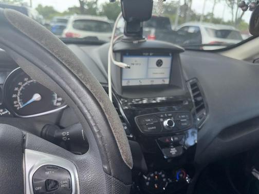 2017 Ford Fiesta SE