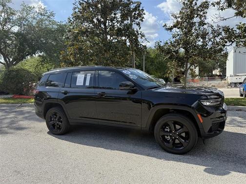 2024 Jeep Grand Cherokee L Laredo