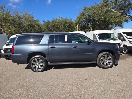 2020 Chevrolet Suburban LT