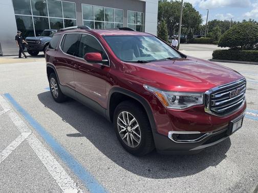 2019 GMC Acadia SLE-2