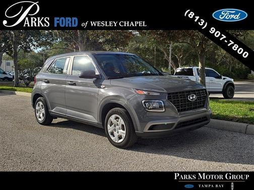 2020 Hyundai VENUE SE